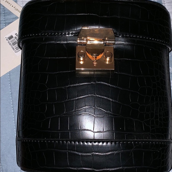 Handbag - Picture 2 of 2